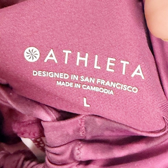 Athleta Plunge Printed Tankini Top in Tahiti Vintage Plum Tie Dye - Picture 8 of 8